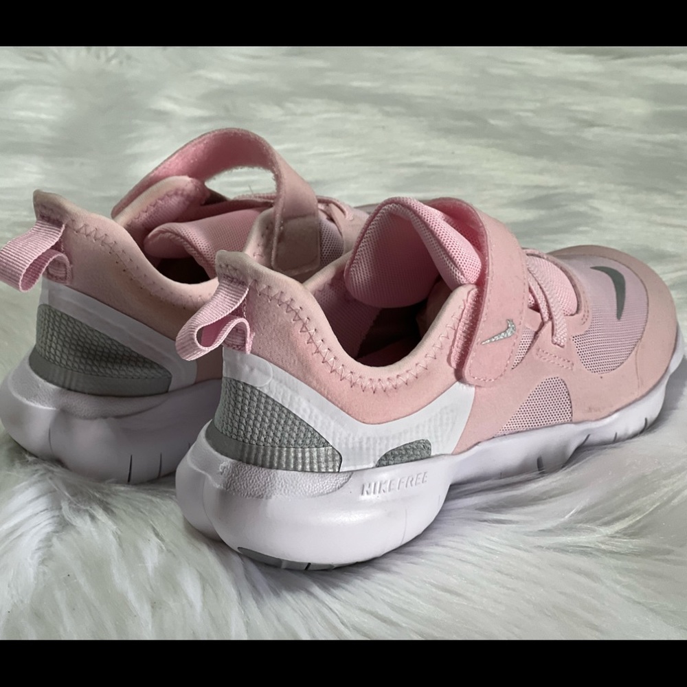 NEW Nike Free Rn 5.0 (Ps) Pink Foam kids shoes - Picture 4 of 13